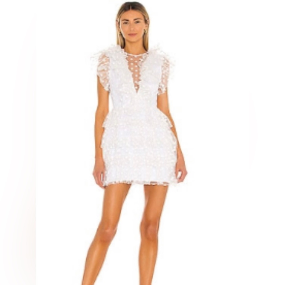 Mini wedding dress